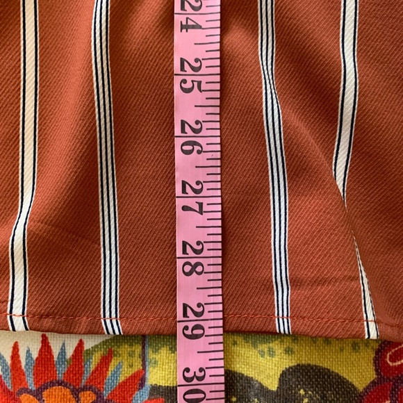 Donated Love Riche size large lightweight faux layered sweater - Picture 7 of 8